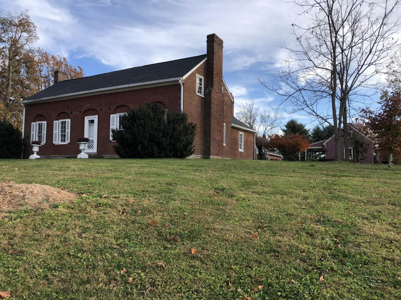 721 Maplewood Drive - Photo 1