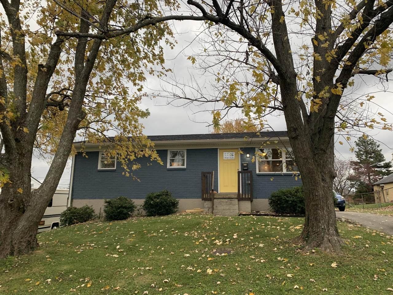 1233 Keeneland Court - Photo 1