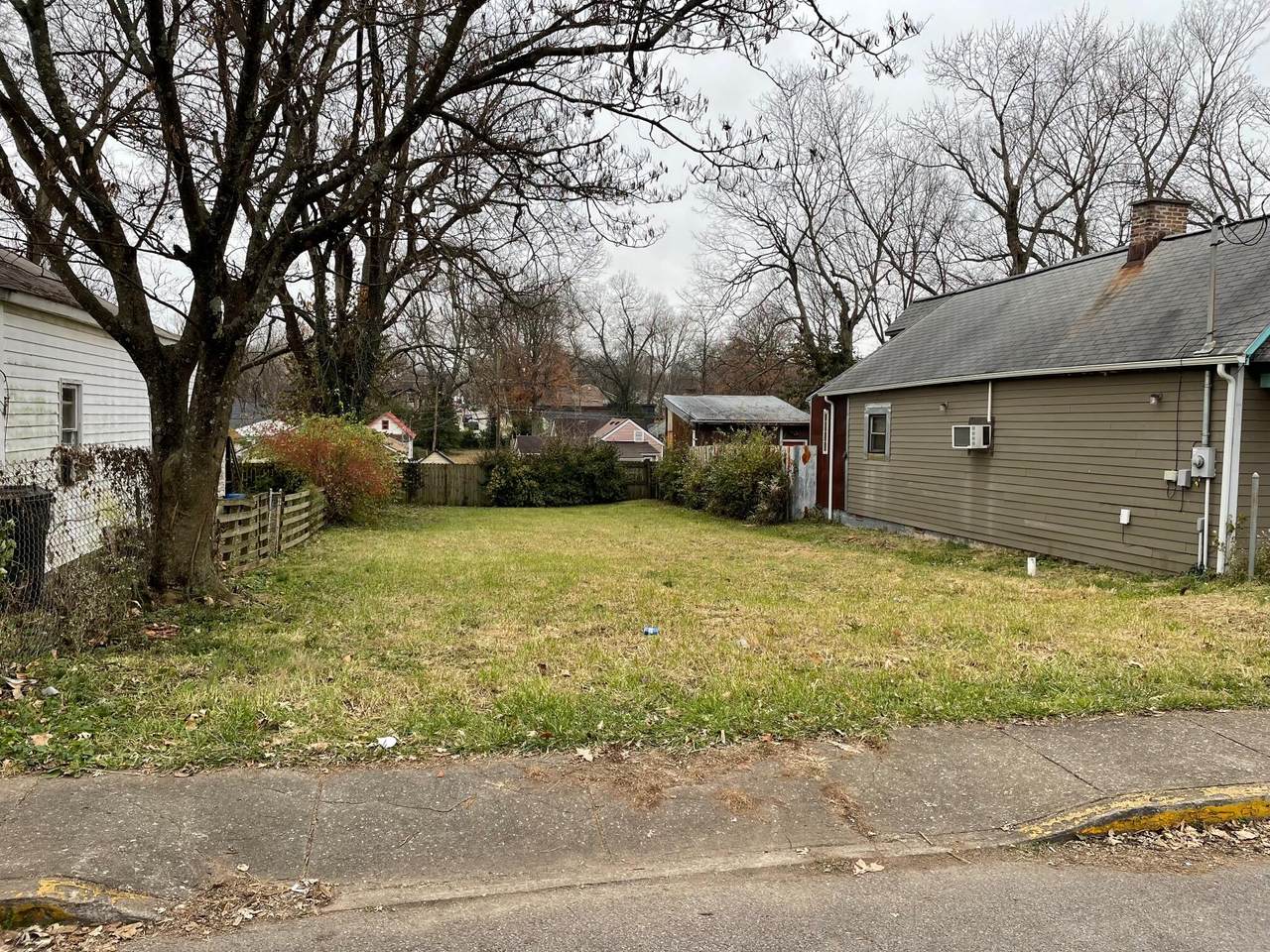 176 York Street - Photo 1