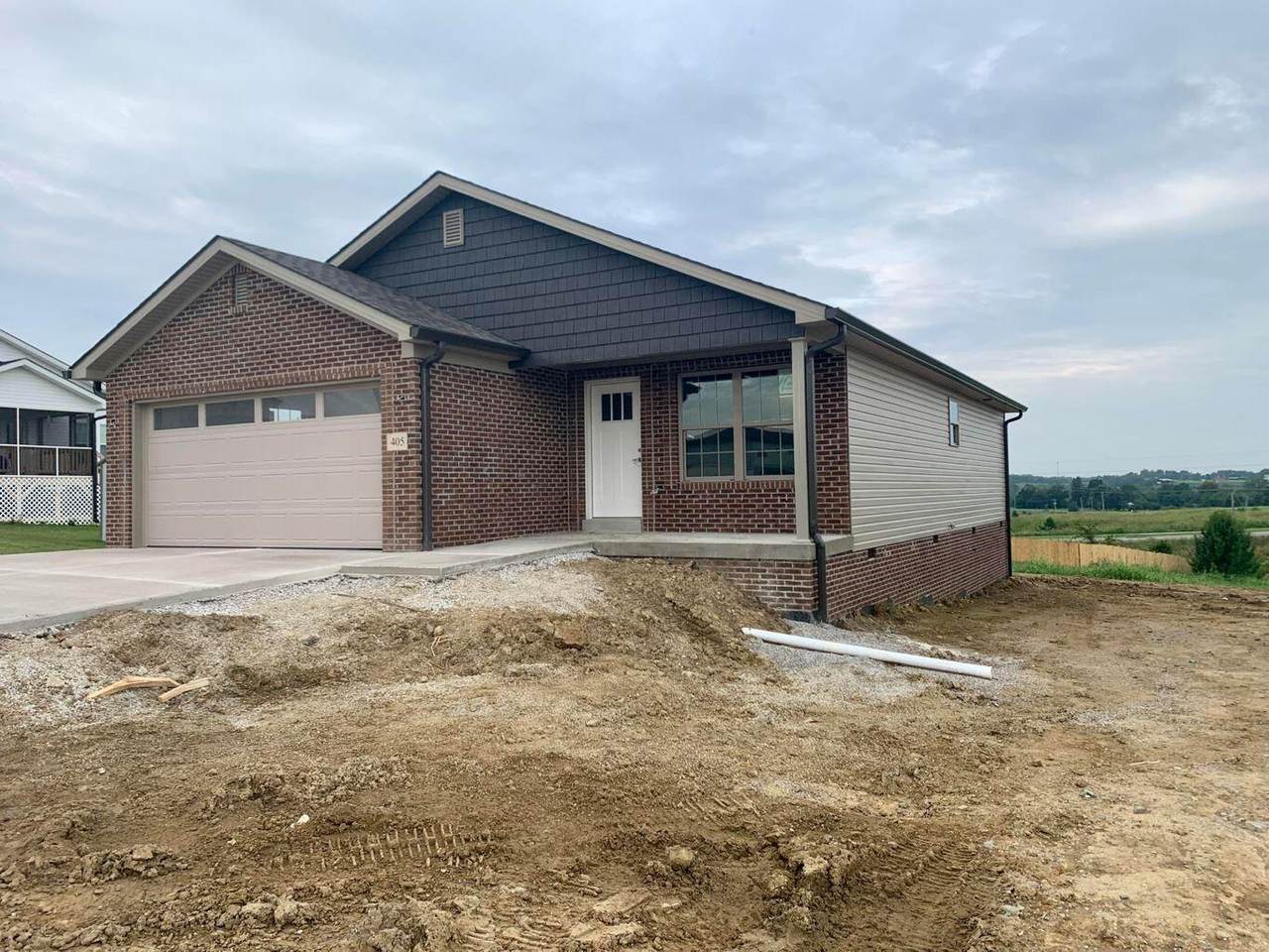441 Middle Creek Way - Photo 1