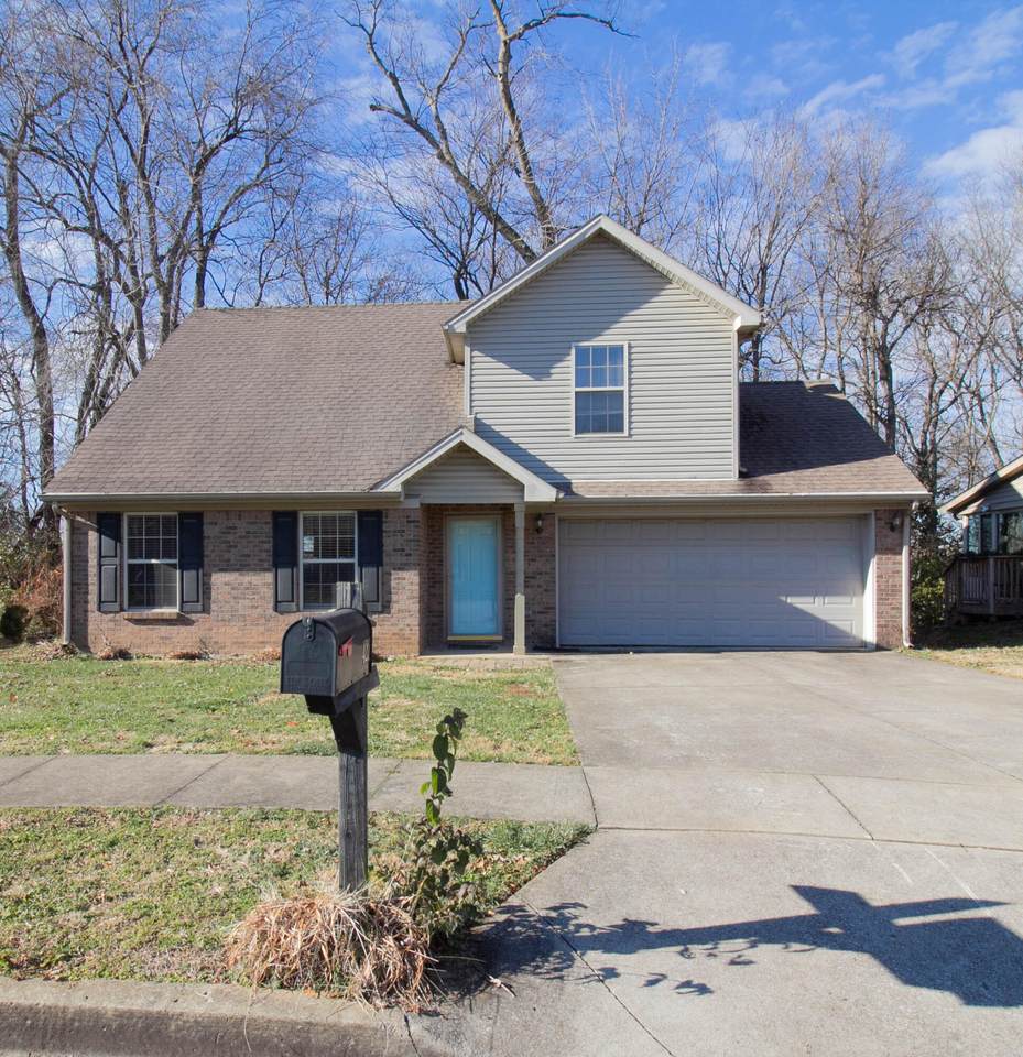428 Parkside Drive - Photo 1