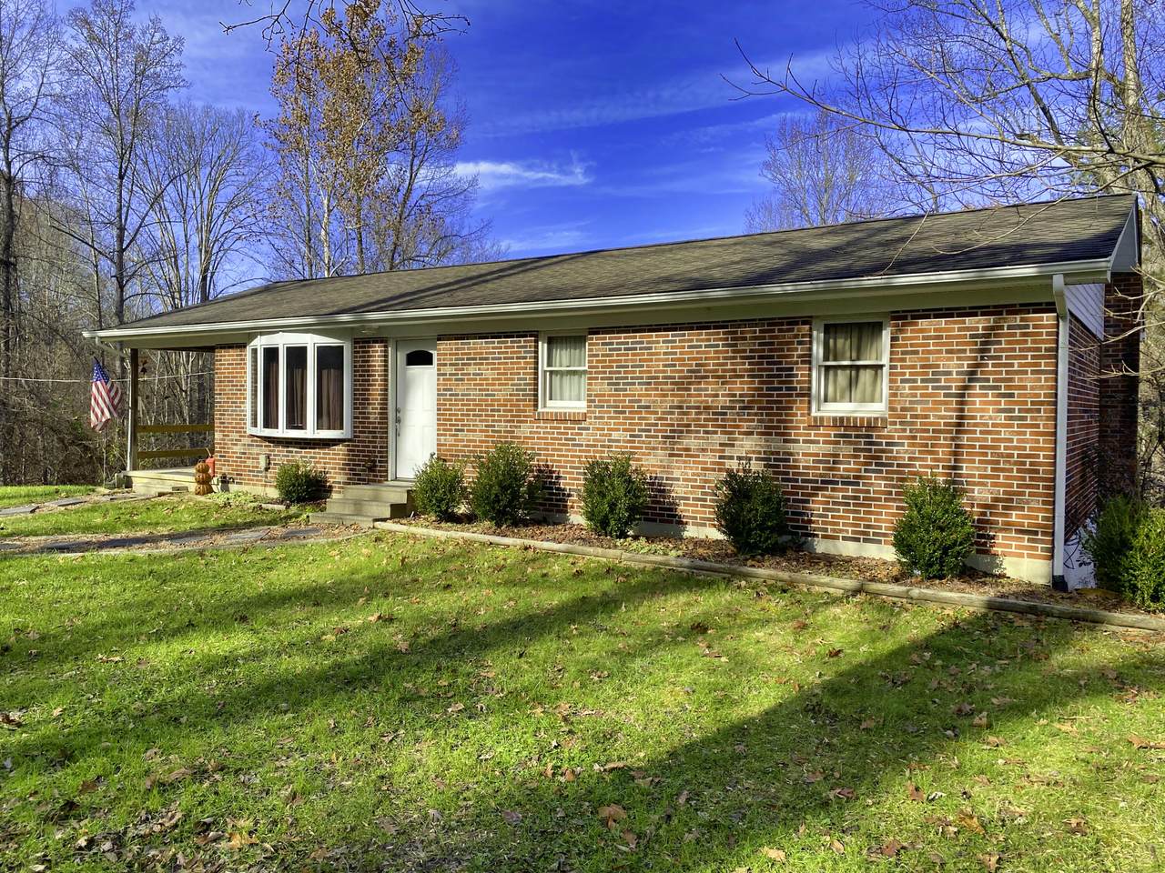 4686 Highway 587 - Photo 1
