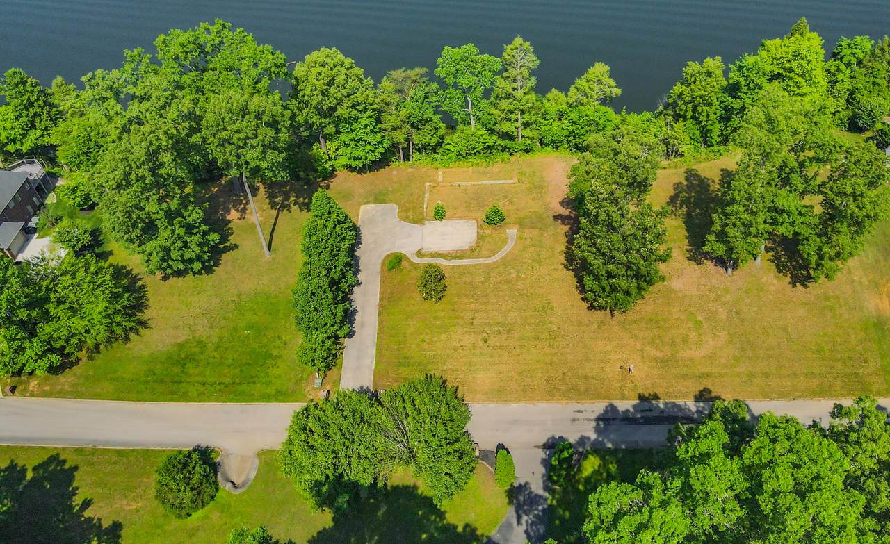 642 Water Cliff Drive - Photo 1