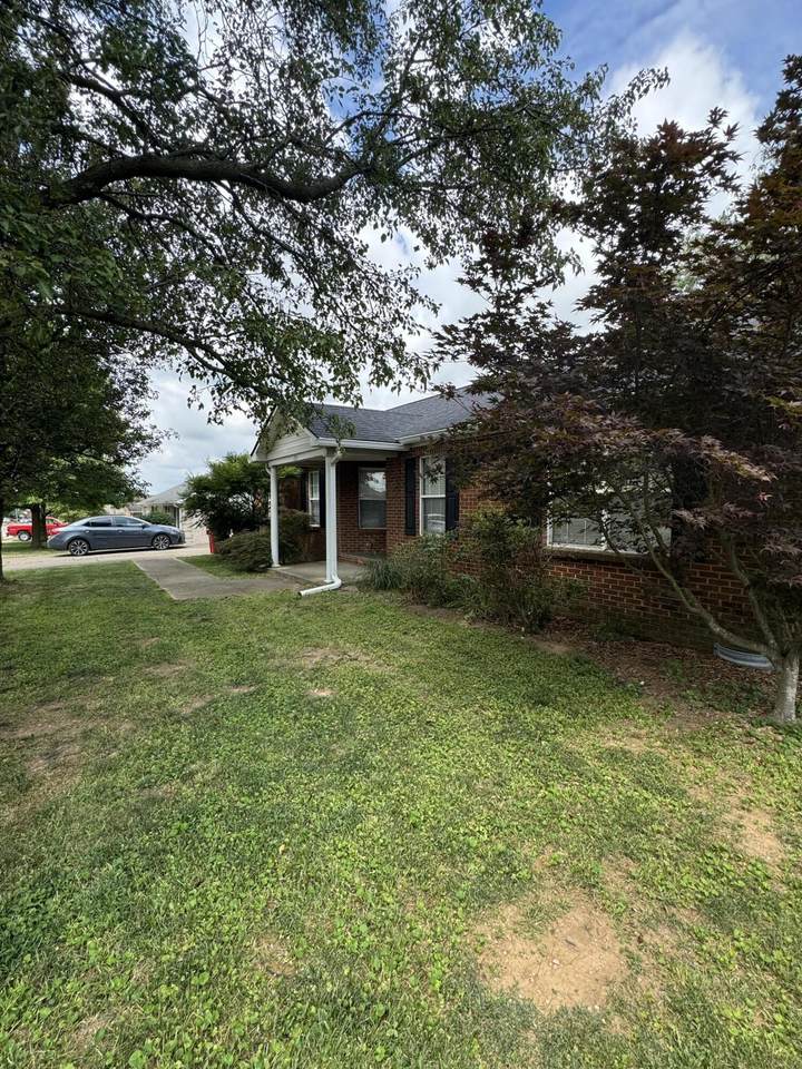 https://bt-photos.global.ssl.fastly.net/lexington/1280_boomver_1_20250728134132171960000000-2.jpg