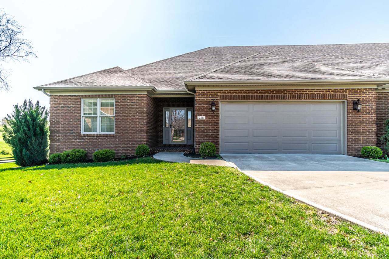 228 Clairmont Drive - Photo 1