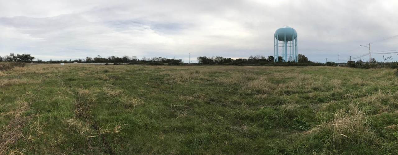 300 Rolling Hills Lane - Photo 1