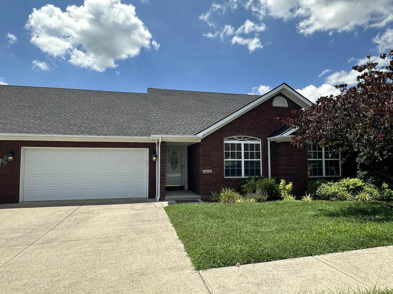 104 General Manson Drive - Photo 1