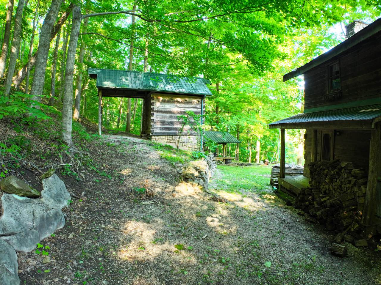 https://bt-photos.global.ssl.fastly.net/lexington/1280_boomver_1_20250730180137861712000000-2.jpg