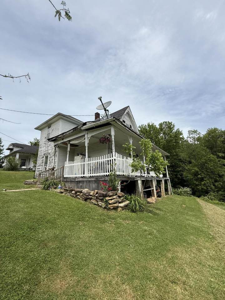 260 Center Street - Photo 1