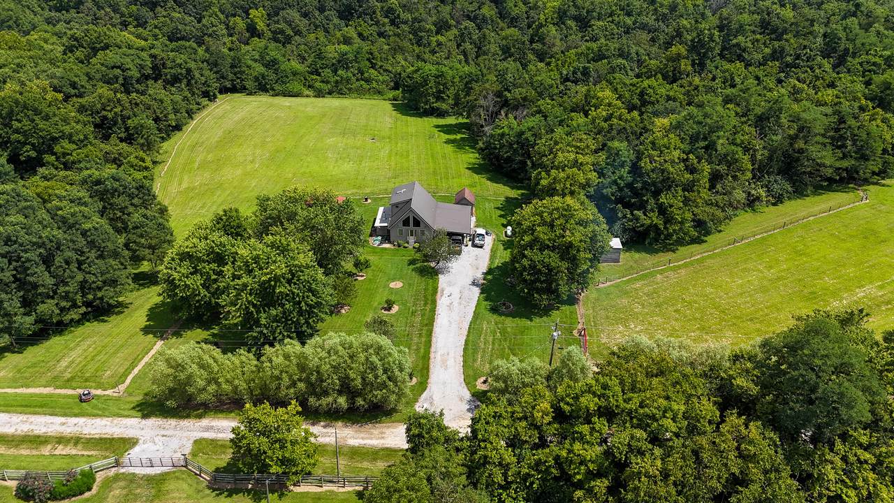 452 Heaven Lane - Photo 1