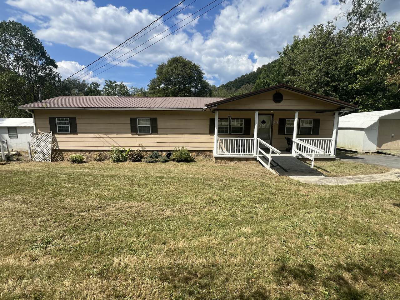 17539 Us-421 - Photo 1