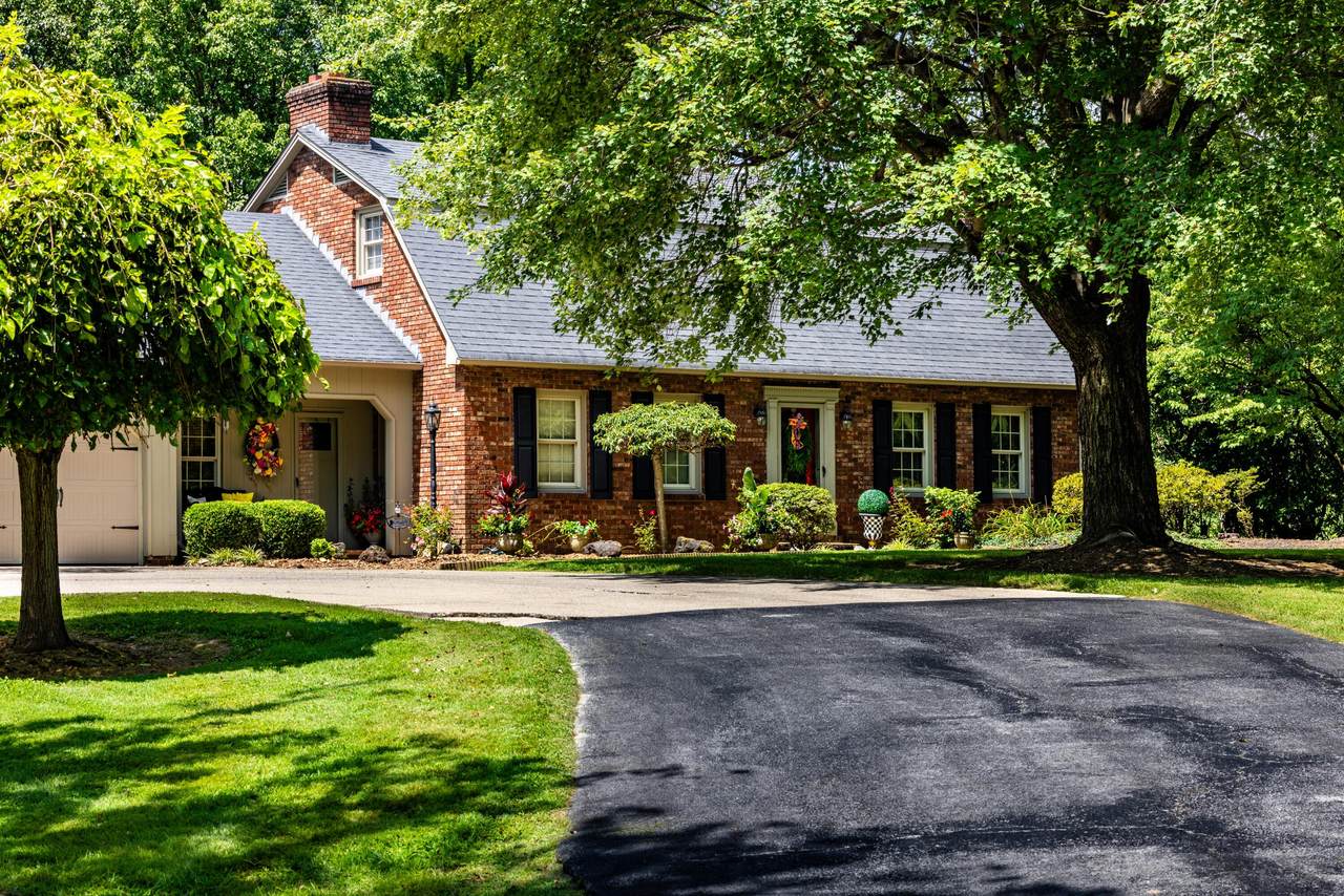 735 Whitley Street - Photo 1