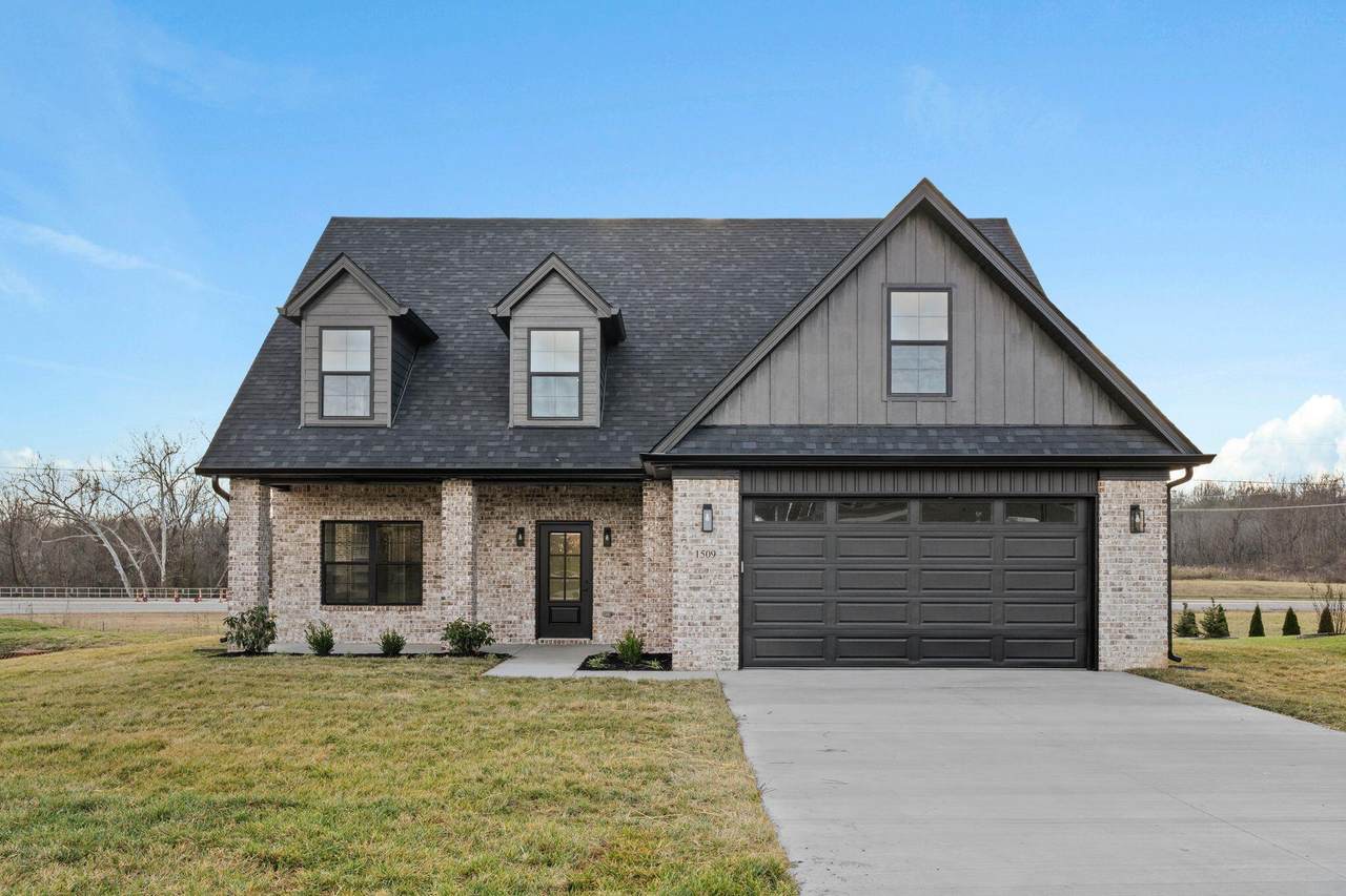 1509 Chardonnay Way - Photo 1