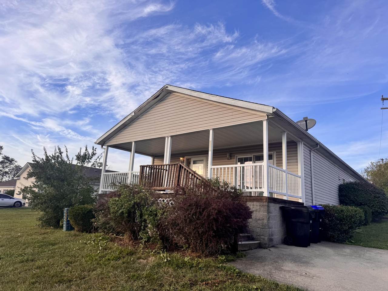 102 Hillview Court - Photo 1