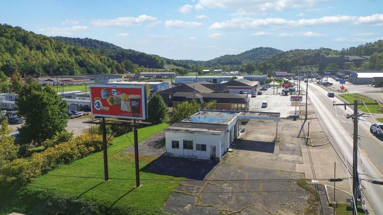 https://bt-photos.global.ssl.fastly.net/lexington/1280_boomver_1_20251016204134293960000000-2.jpg