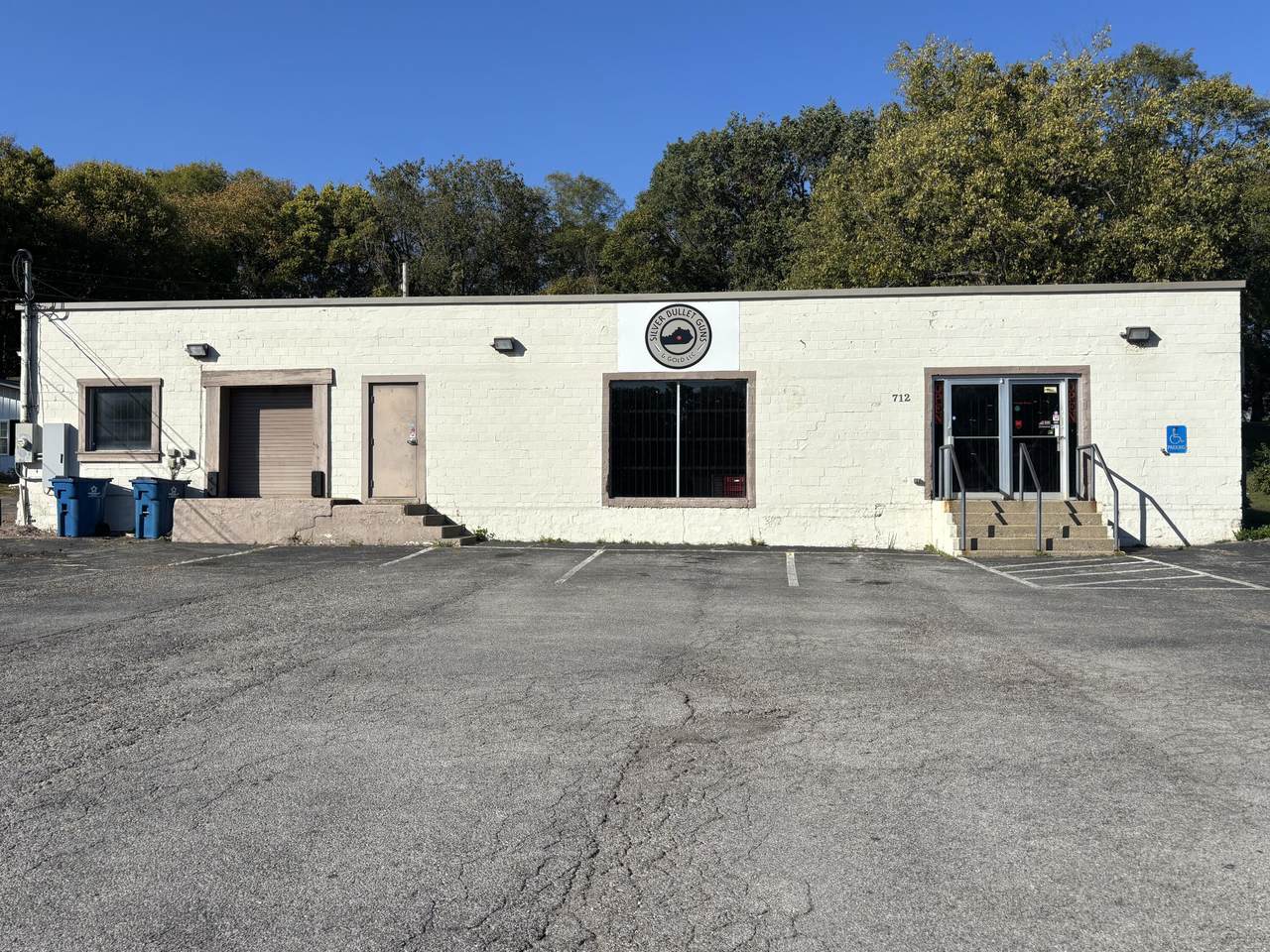 712 Main Street - Photo 1