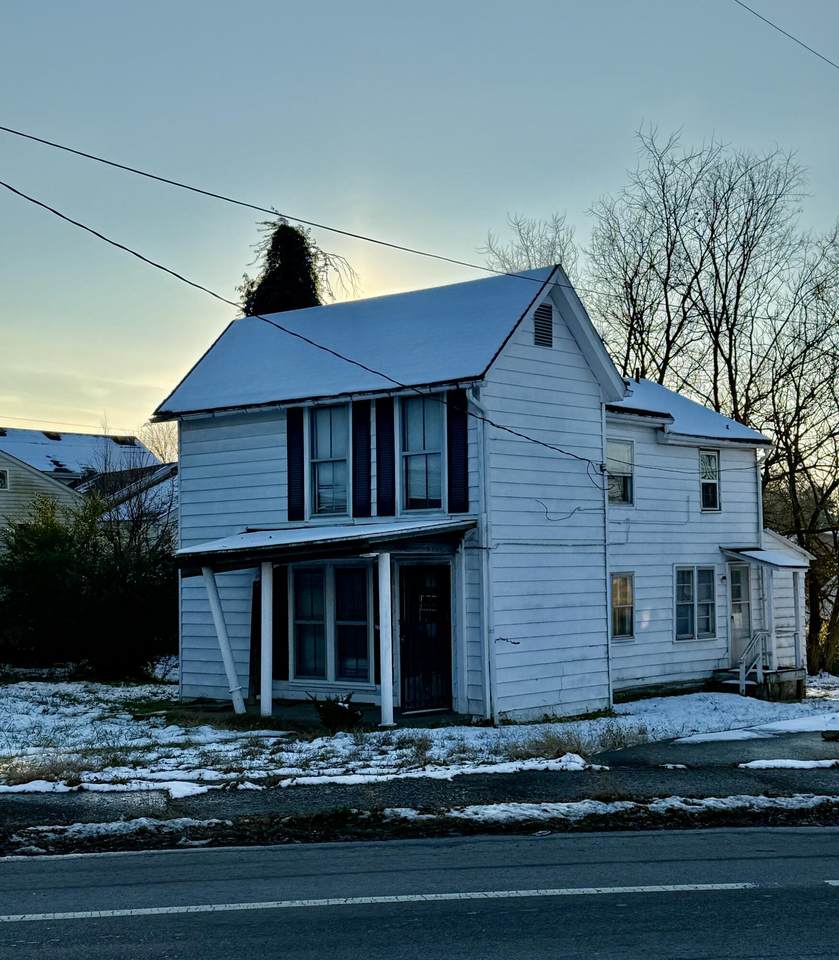 222 Stanford Road - Photo 1