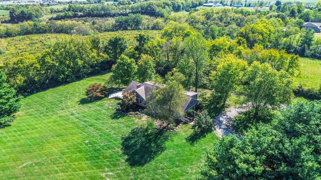 203 Cardinal Drive - Photo 1