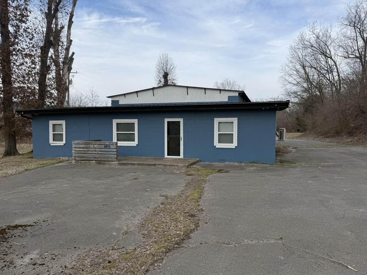 1055 Shelby Street - Photo 1