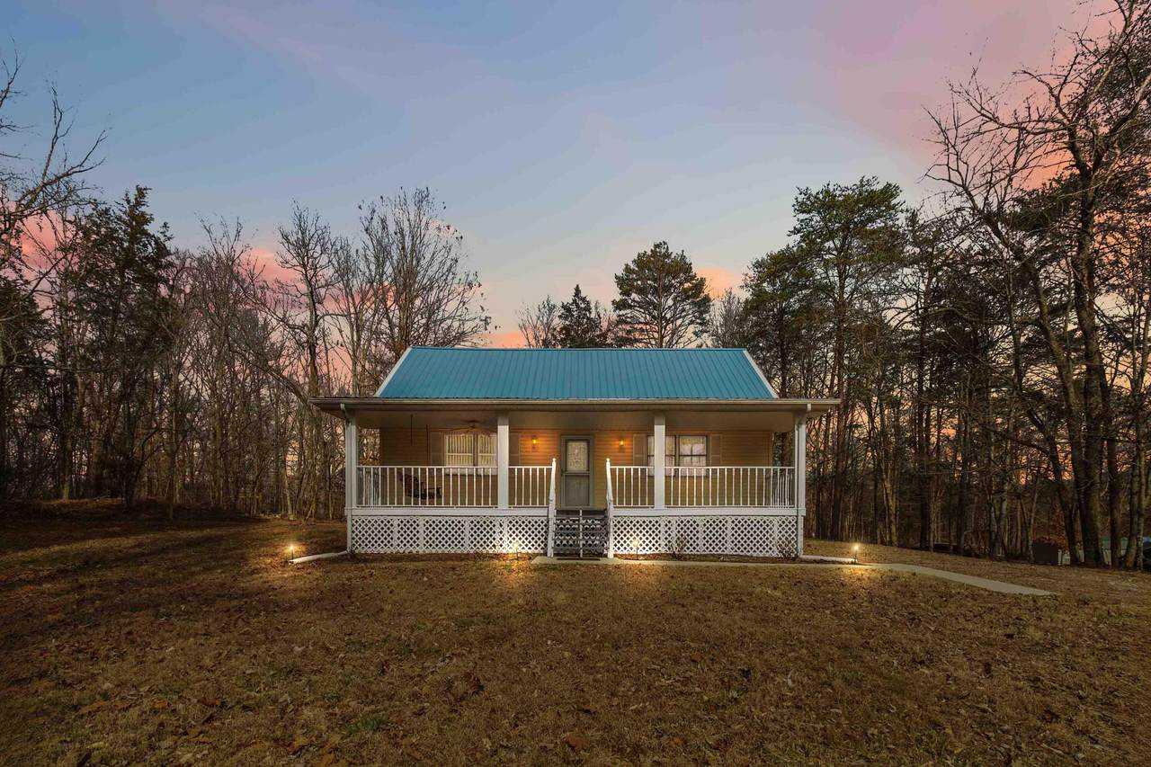 721 Valley View Drive - Photo 1