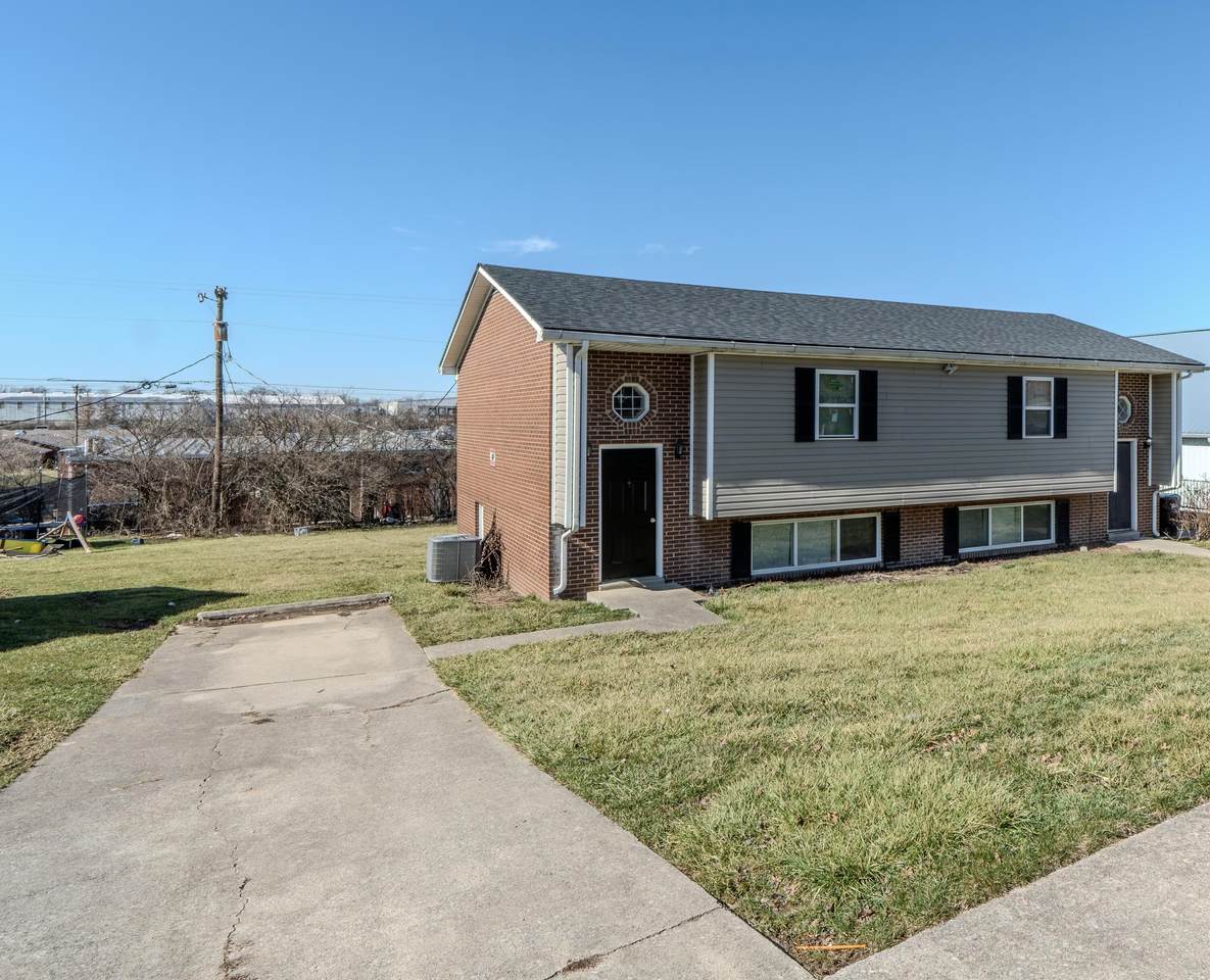 922 Southern Hills Drive - Photo 1