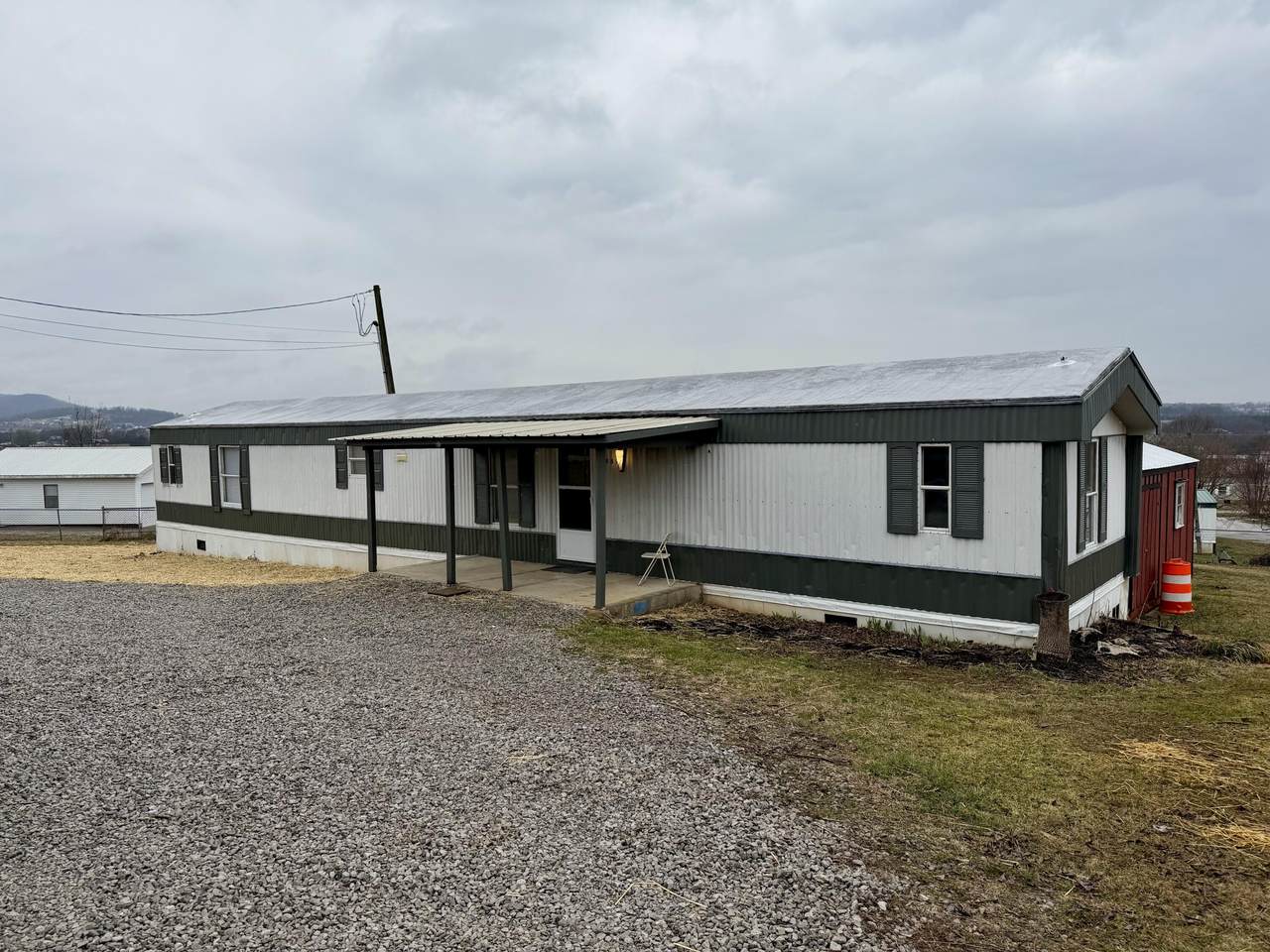 489 Cumberland Drive - Photo 1