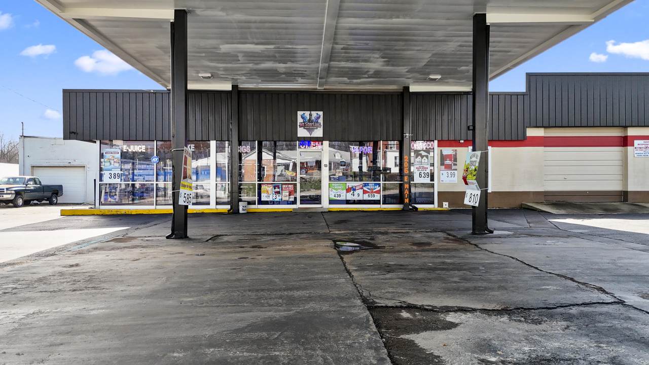 206 Main Street - Photo 1