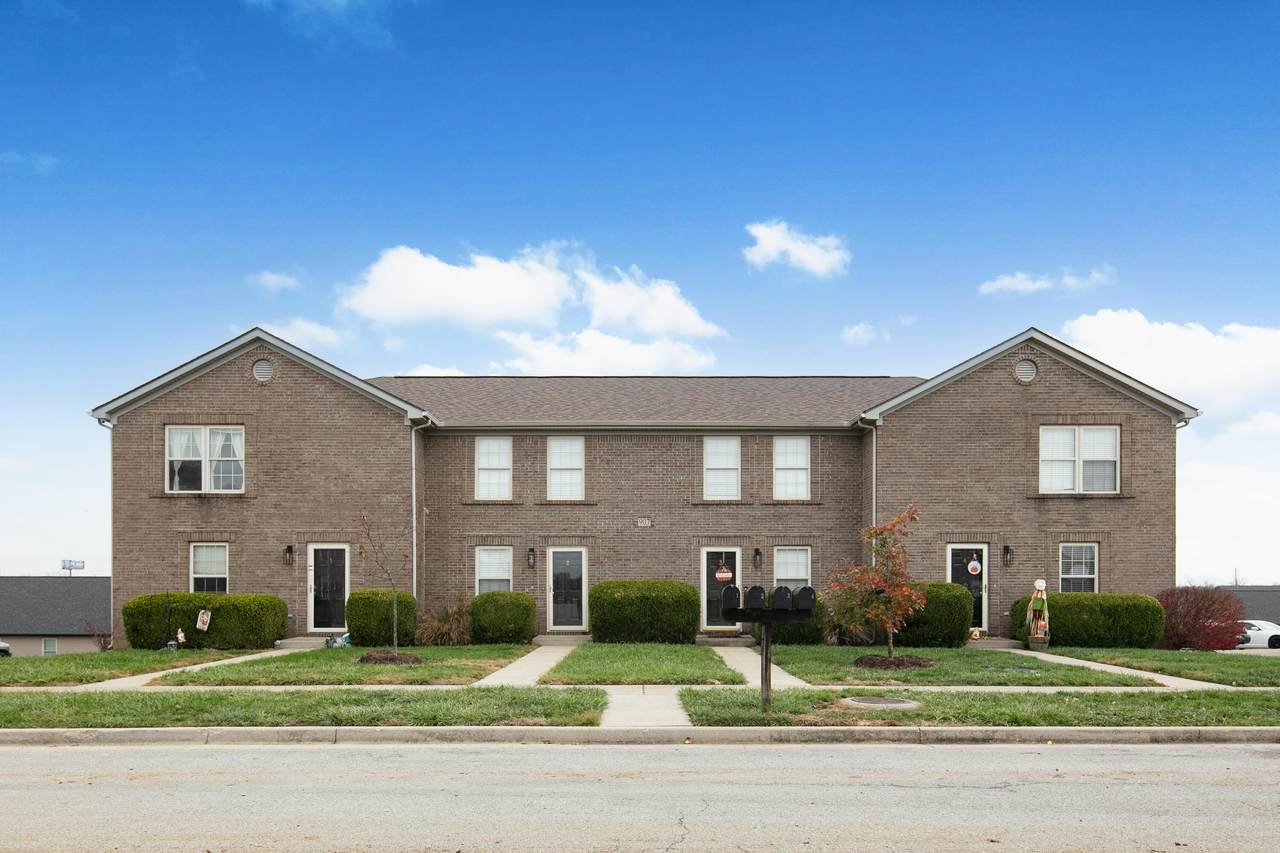 907 Weeping Willow Drive - Photo 1