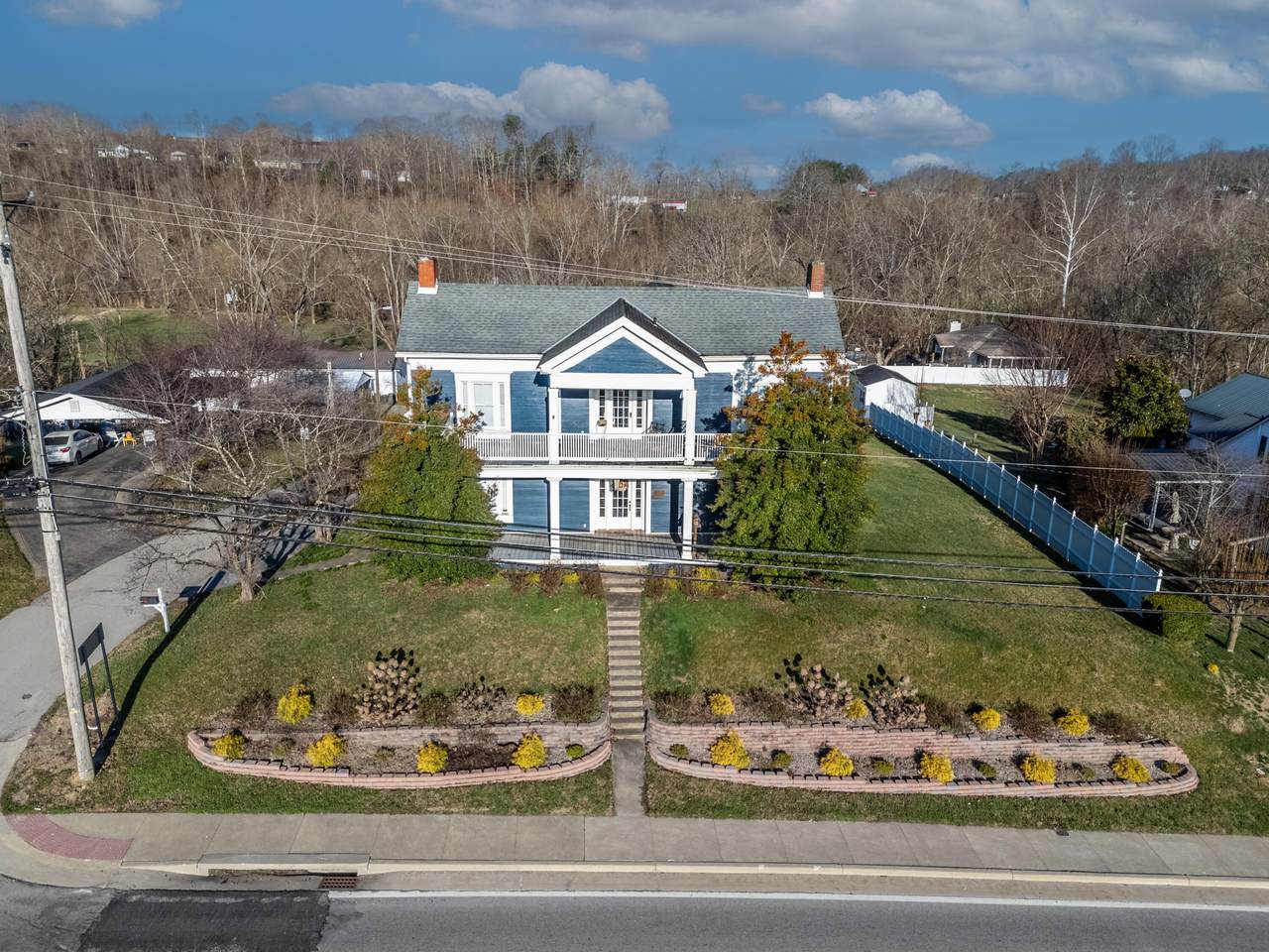 709 Main Street - Photo 1