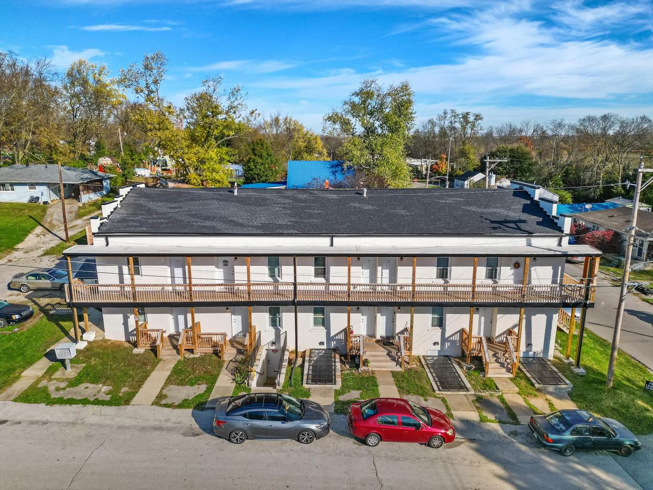 725 College Street - Photo 1