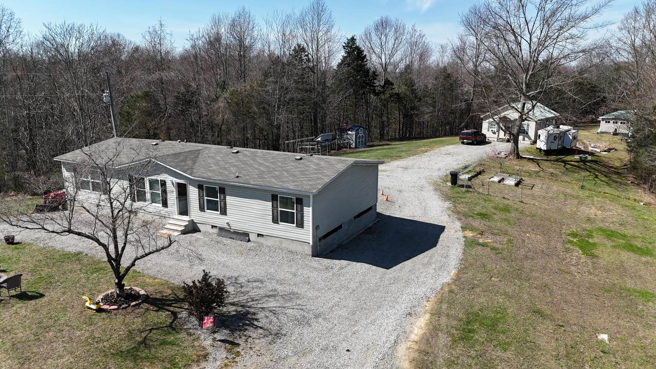 5488 Reese Hurt Road - Photo 1