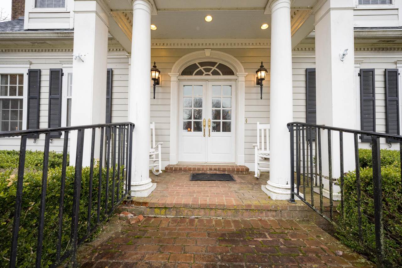 https://bt-photos.global.ssl.fastly.net/lexington/1280_boomver_1_20260325175924786147000000-2.jpg