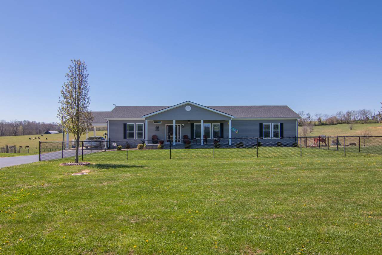 386 Oakland Lane - Photo 1