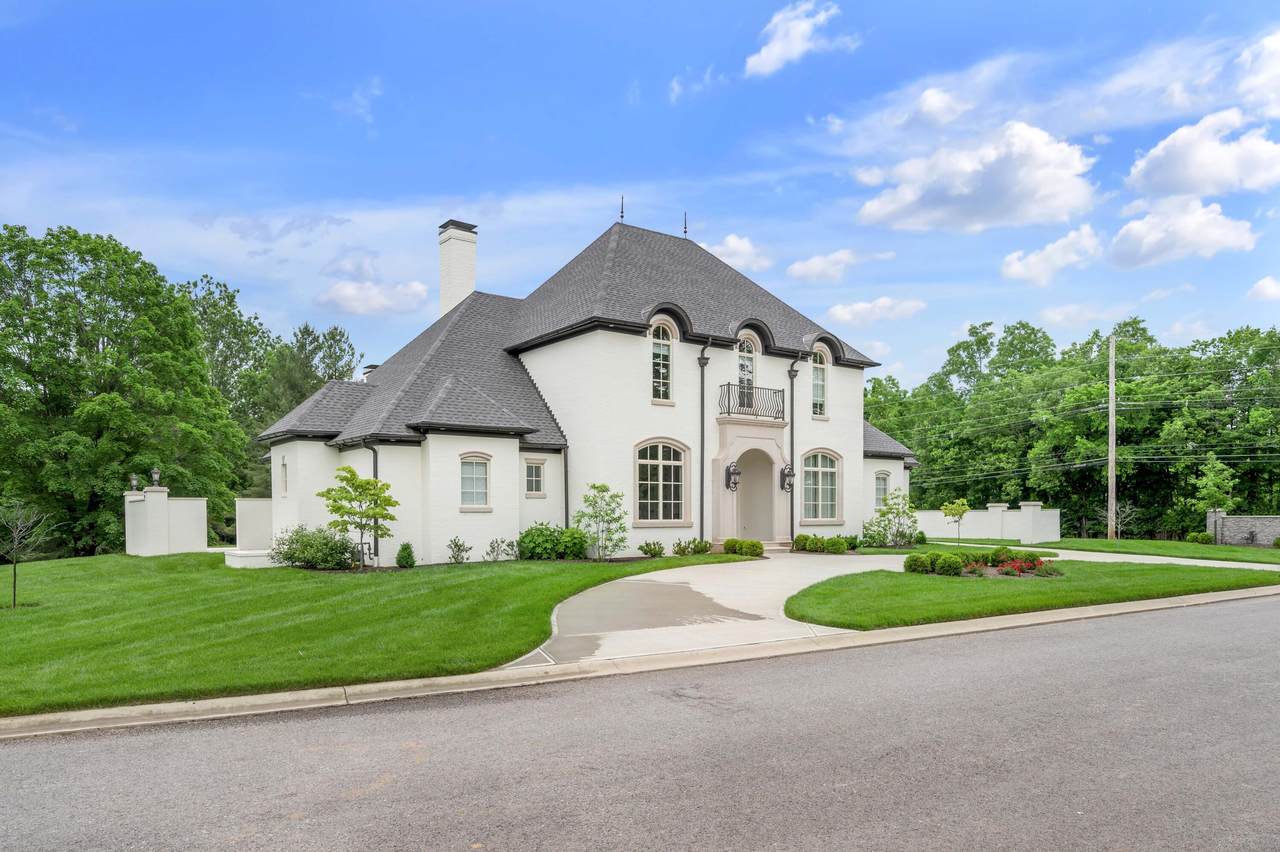 100 Lafontaine Court - Photo 1