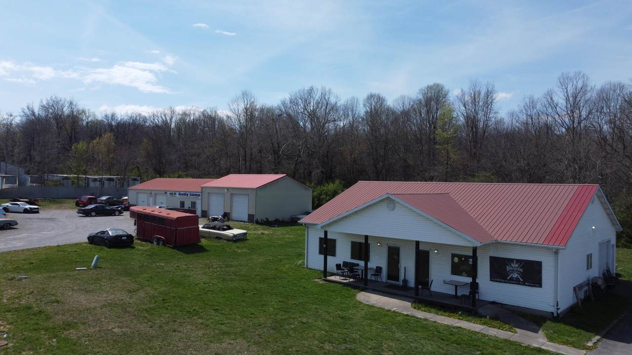 17-25 Troy Avenue - Photo 1