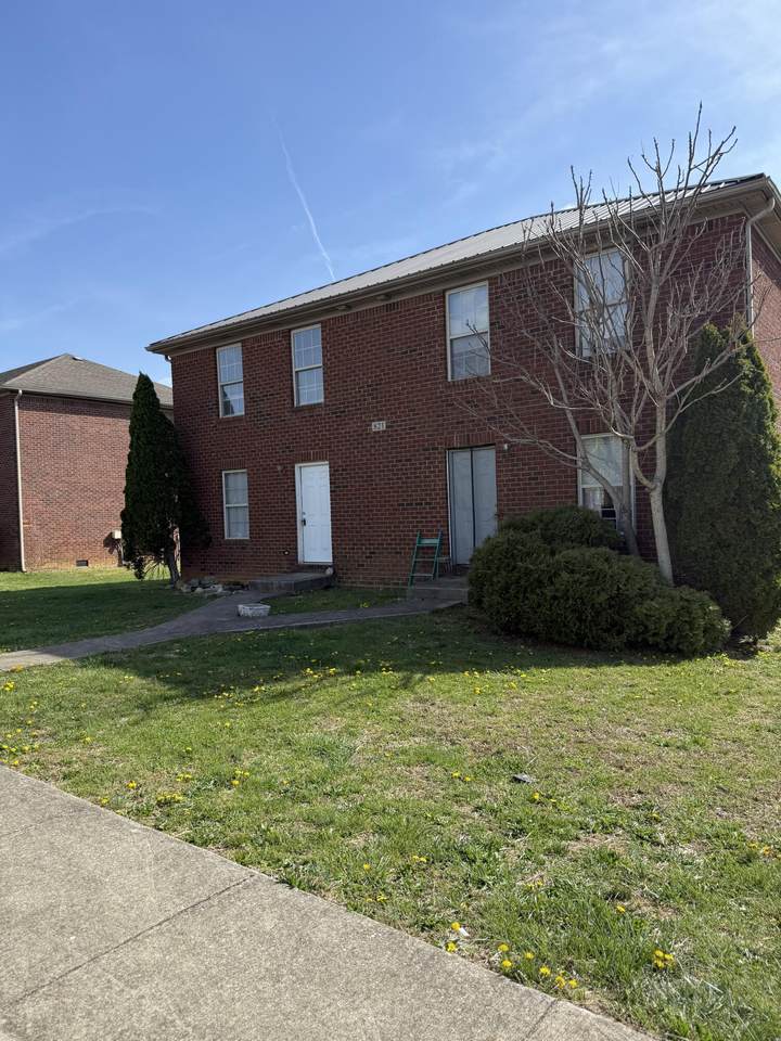821 Ridgewood Drive - Photo 1