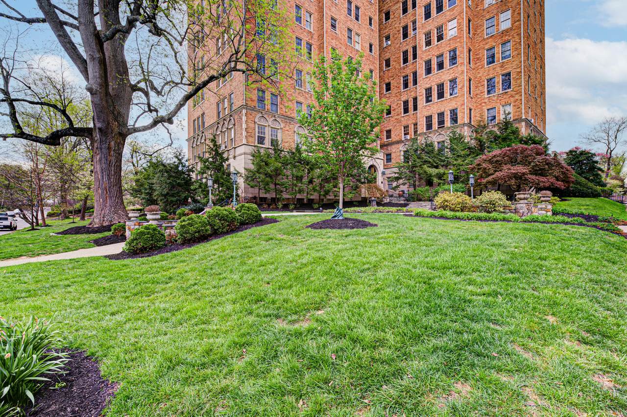 2140 Bonnycastle Avenue - Photo 1