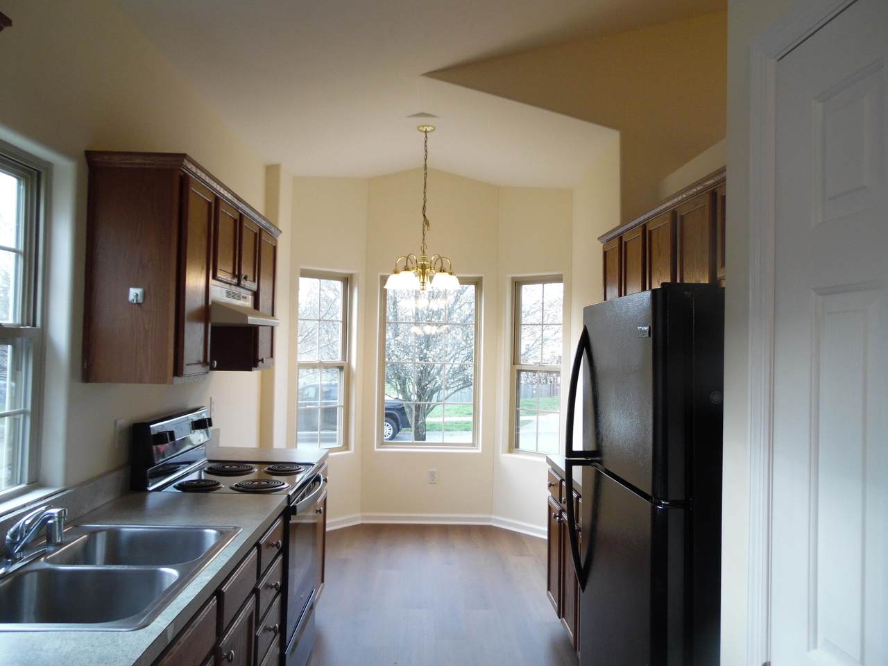 https://bt-photos.global.ssl.fastly.net/lexington/1280_boomver_1_20260406113607725072000000-2.jpg