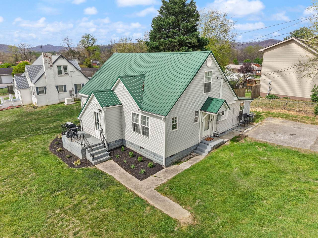 31 Cemetery Road - Photo 1