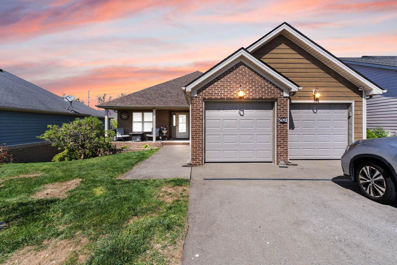 5012 Oleander Way - Photo 1