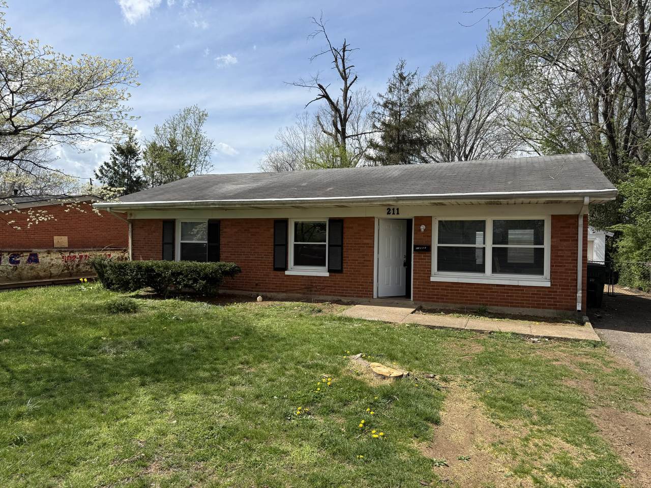 211 Rugby Road - Photo 1