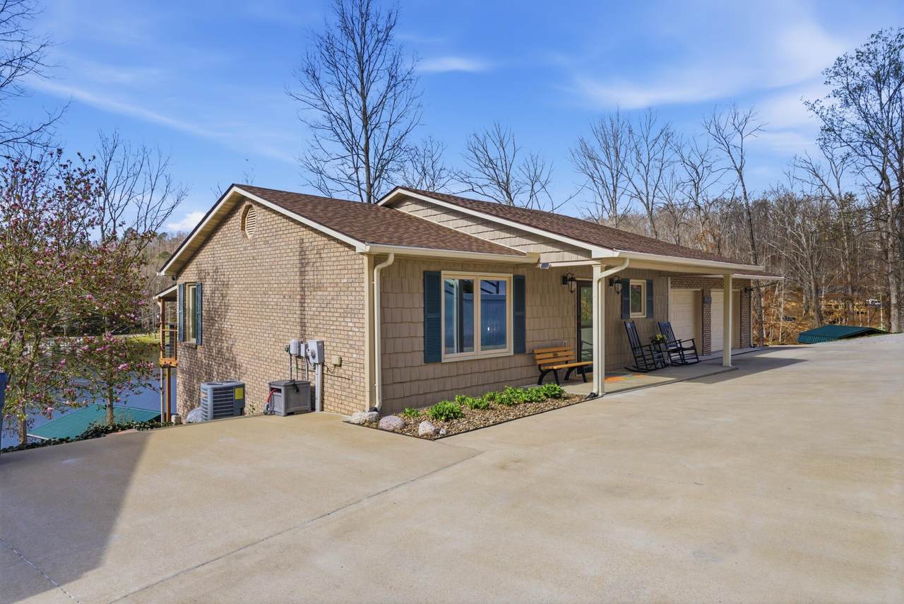 1077 Cliffs Edge Road - Photo 1