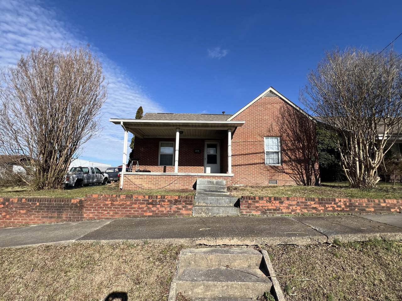 905 Kentucky Avenue - Photo 1