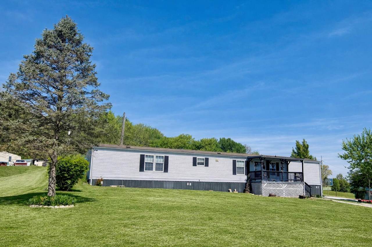 565 Bell Lane - Photo 1