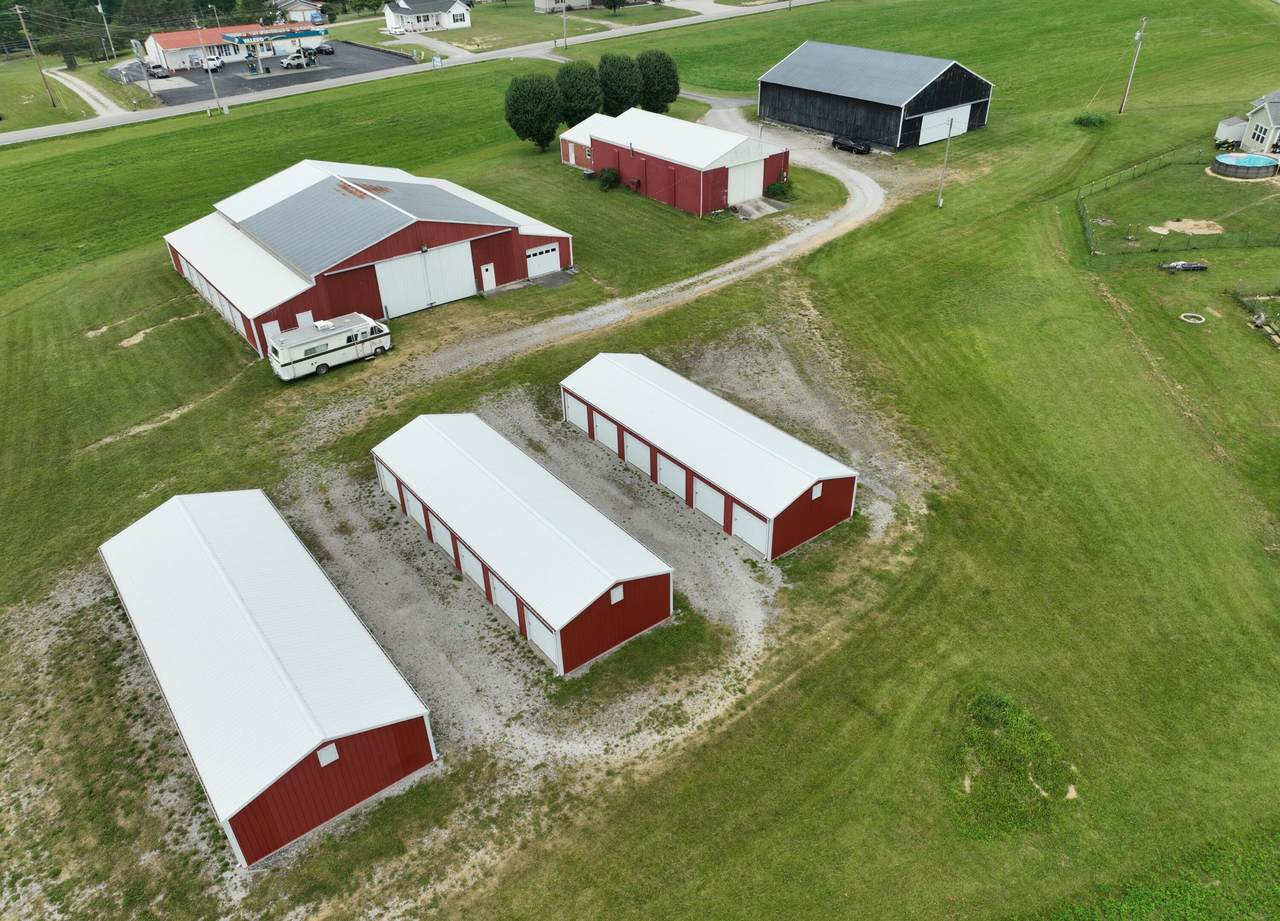 5689 State Highway 290 - Photo 1