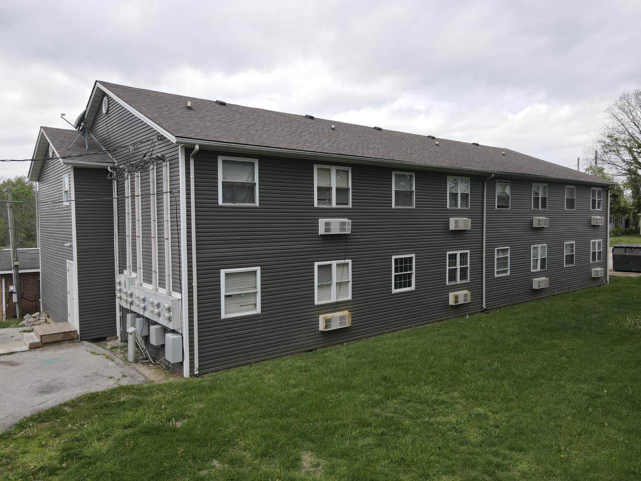 https://bt-photos.global.ssl.fastly.net/lexington/1280_boomver_1_20260414200011994221000000-2.jpg