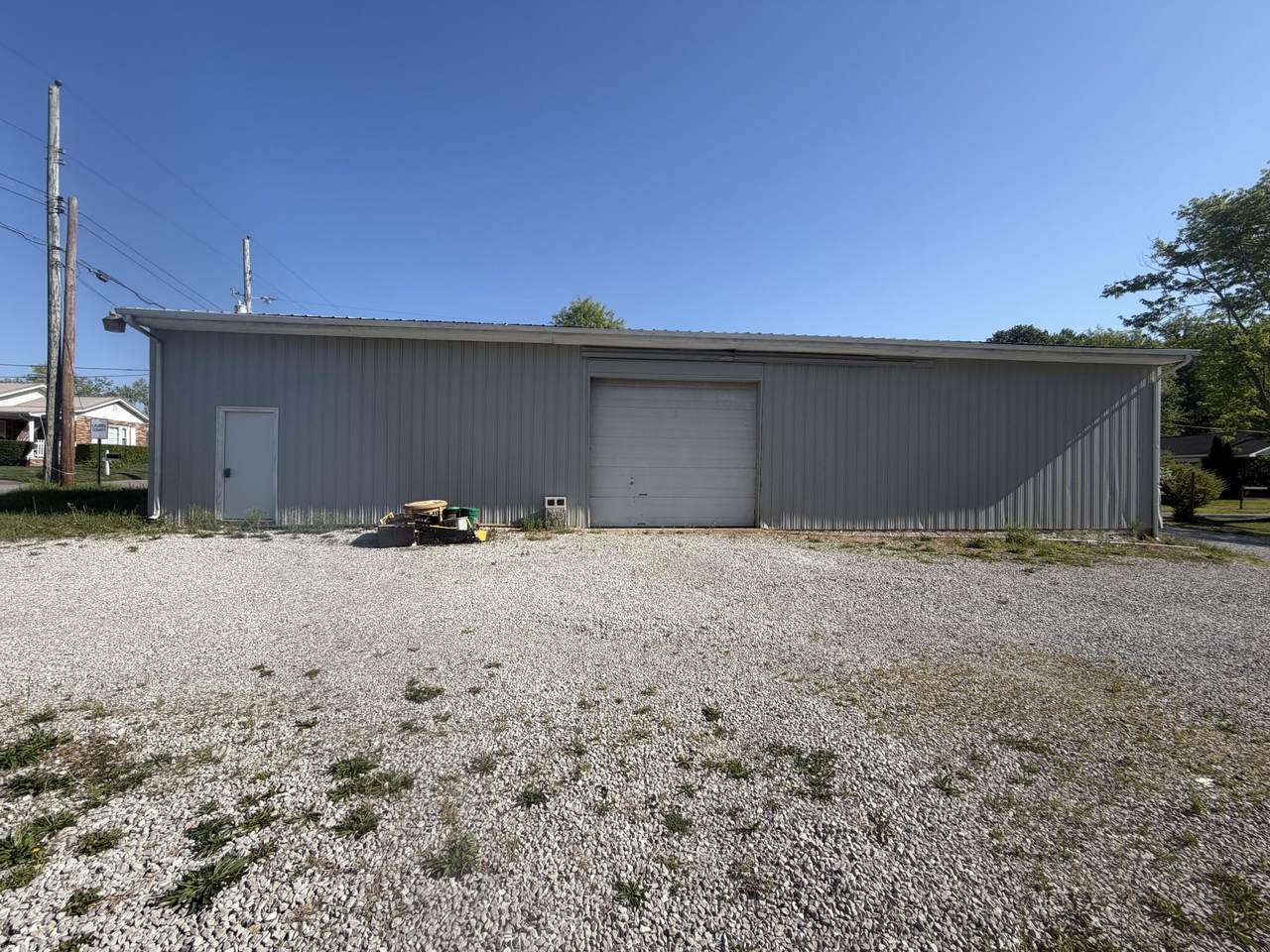 115 London Avenue - Photo 1