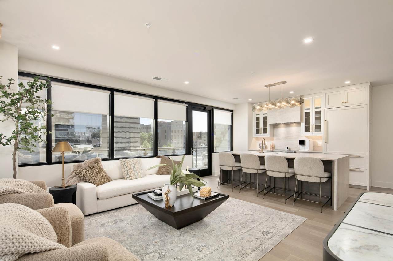 106 Vine Street - Photo 1