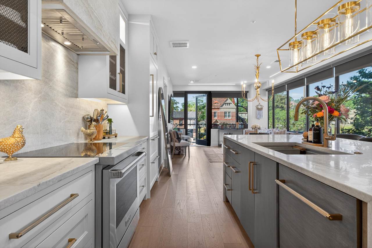 106 Vine Street - Photo 1