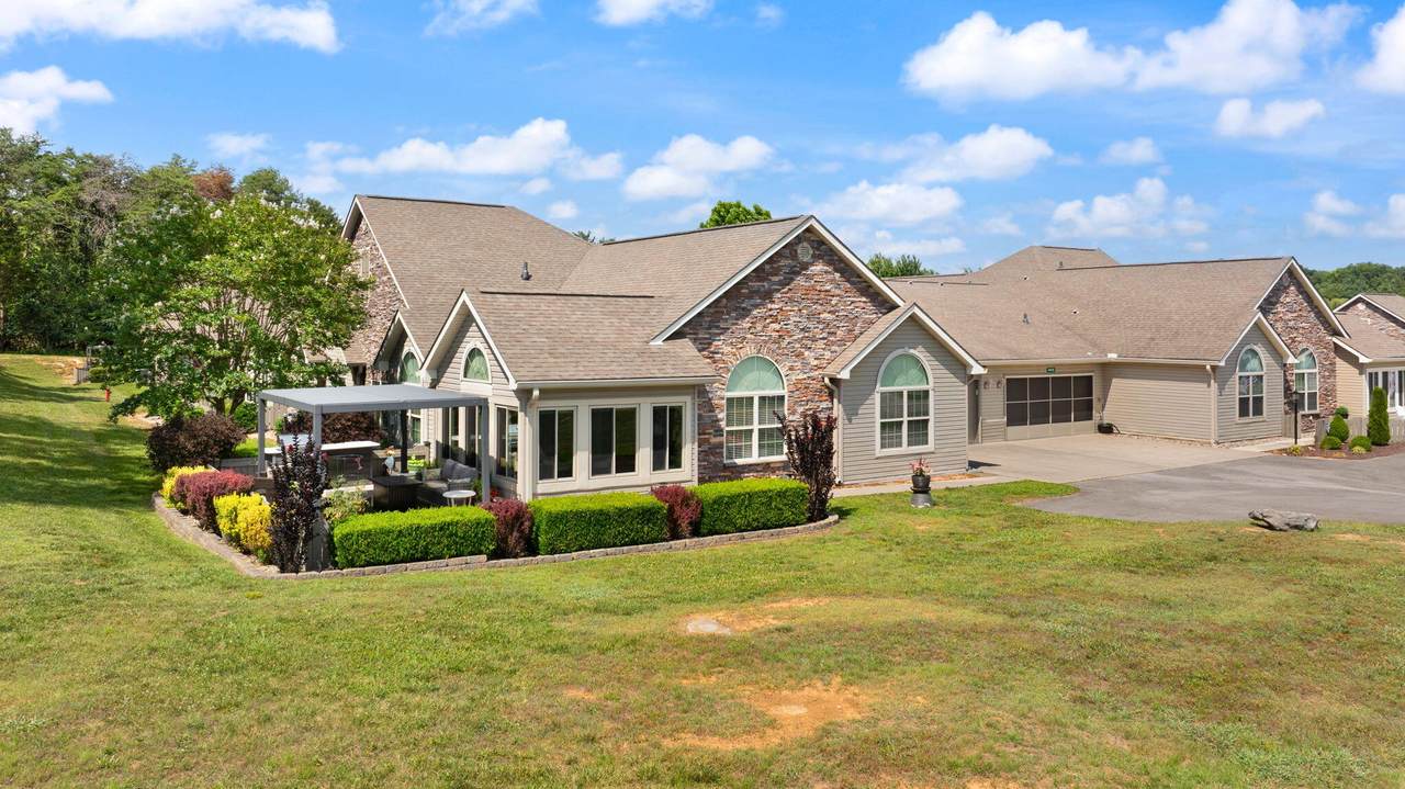413 Deer Lake Place - Photo 1